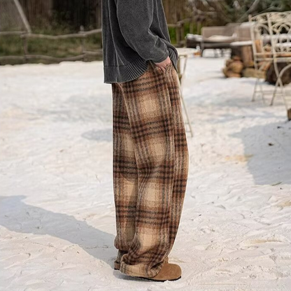 Hype Plaid Sweatpants