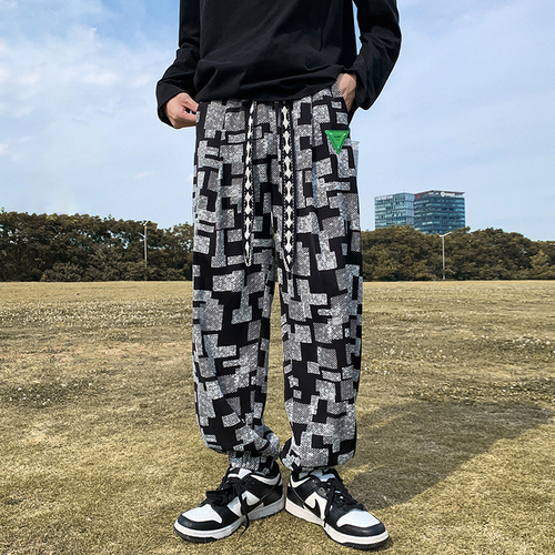 Pixel Maze Joggers