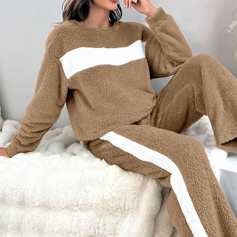 Amara Fleece Lounge Set